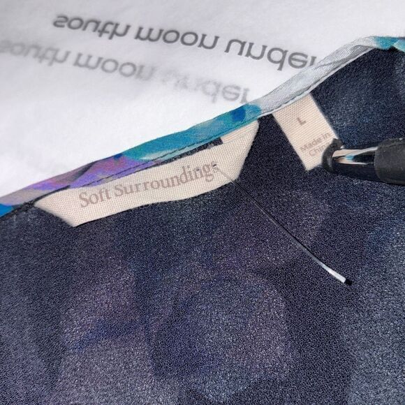 Soft‎ Surroundings Night Bloom Flutter Sleeve Floral MIDI Dress L Navy Multi - Picture 10 of 13